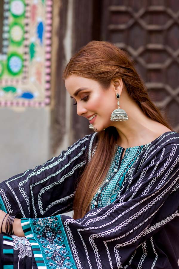 Carnelian - Embroidered Lawn 2PC Unstitched