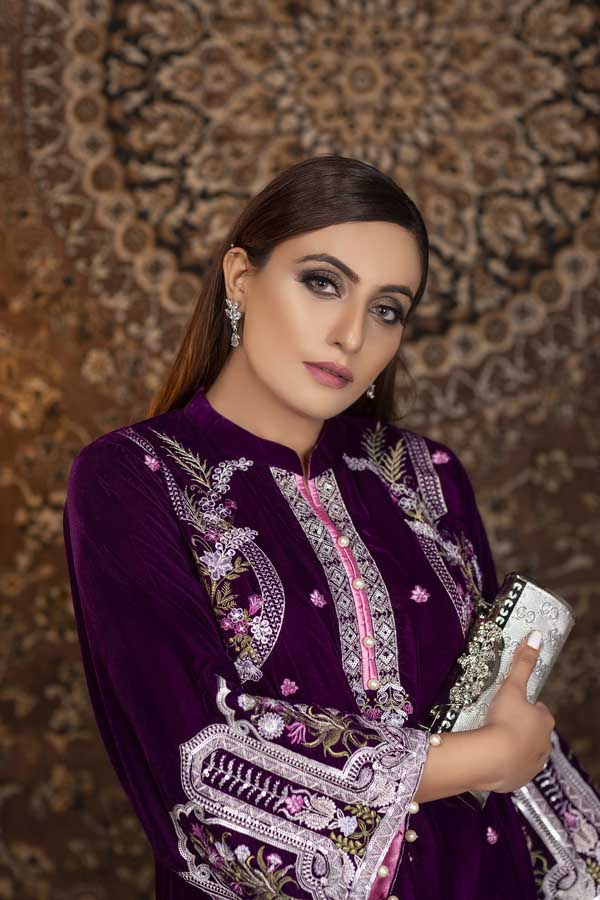 Beyaz - Embroidered Velvet (2 Piece)