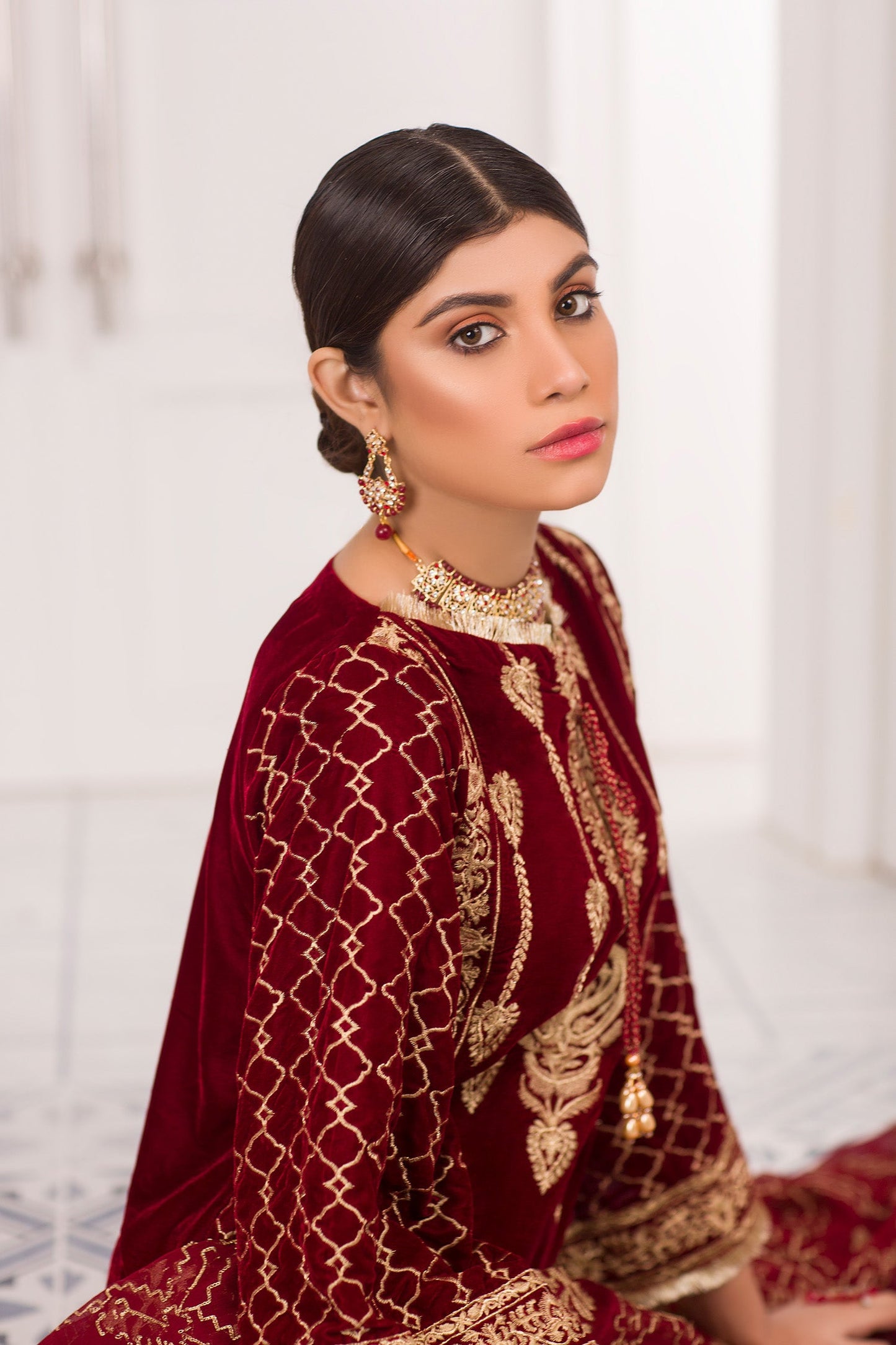 Deluxe - Luxury Embroidered Velvet 3PC