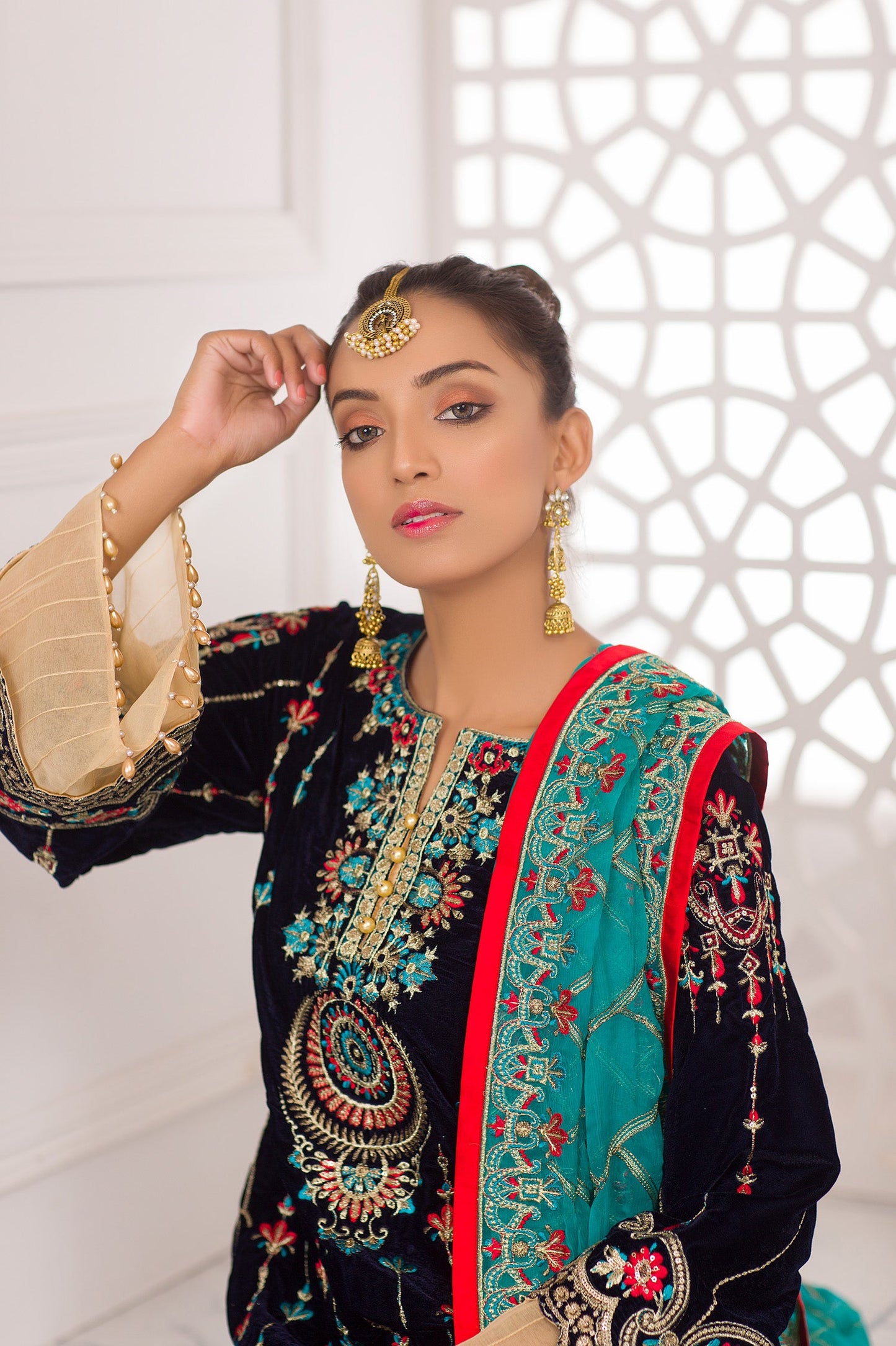 CARTIER - Luxury Embroidered Velvet 3PC