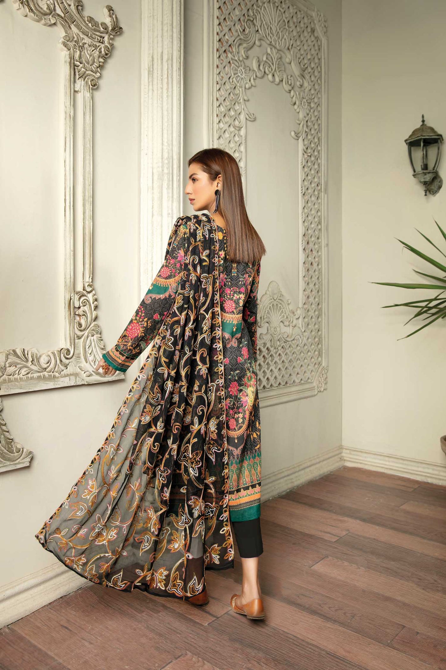 Crawl Rib - Digital Printed & Embroidered Lawn 3PC