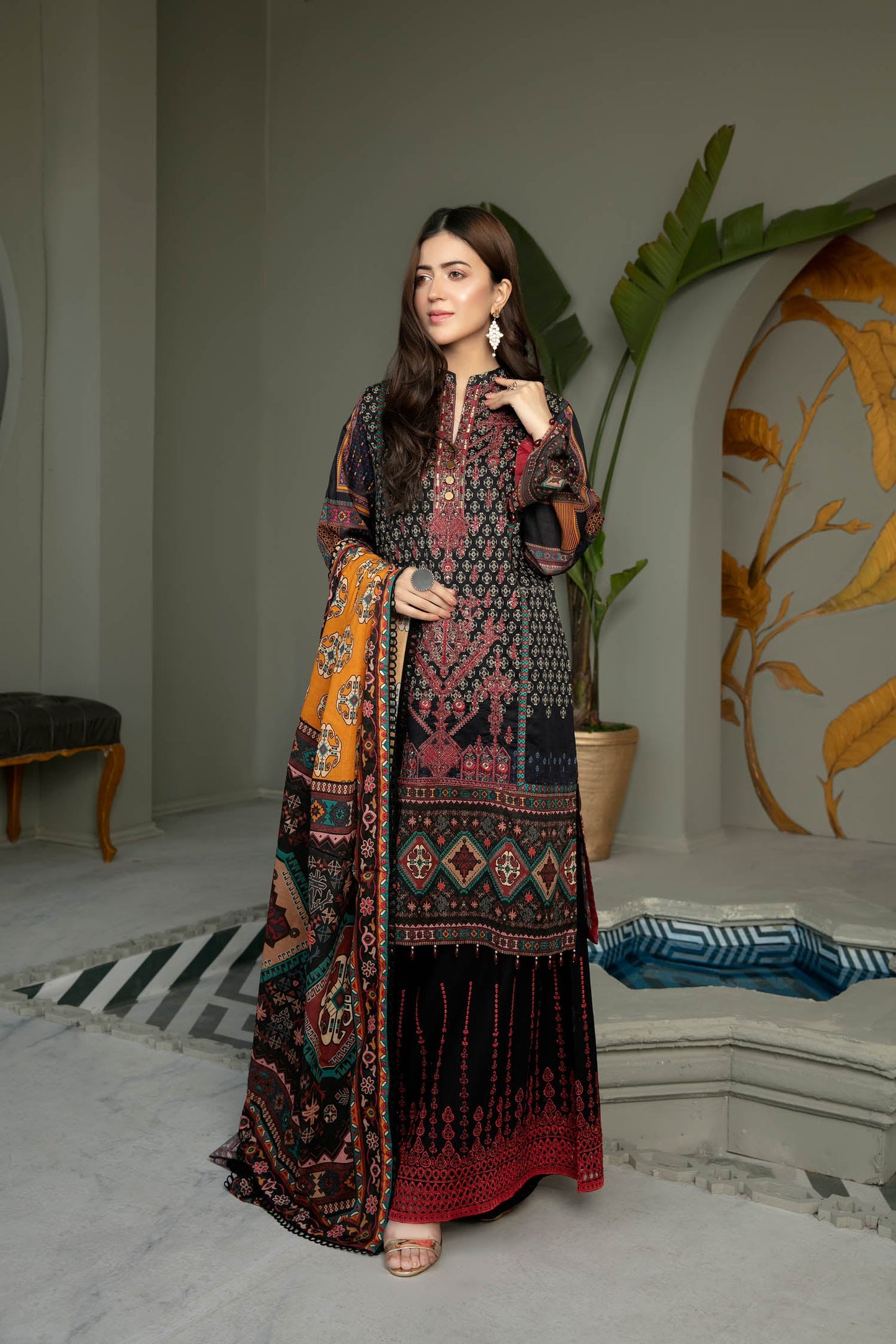 Craven - Digital Printed And Embroidered Lawn 3PC
