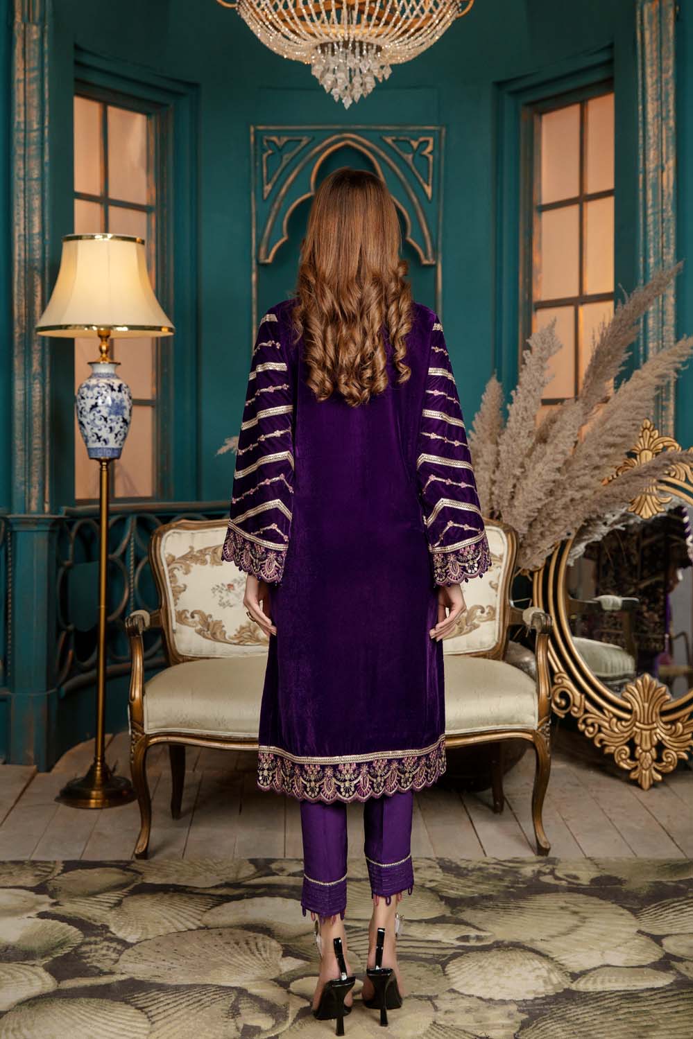 Crawl Flower - Stitched Embroidered Velvet 2PC