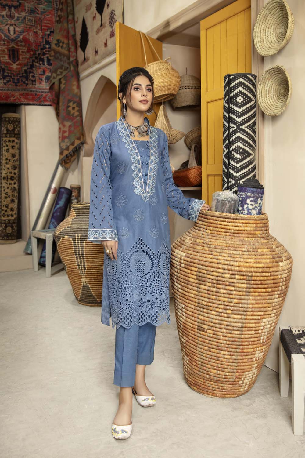 Moxie - Schiffli Embroidered Lawn Stitch Kurti
