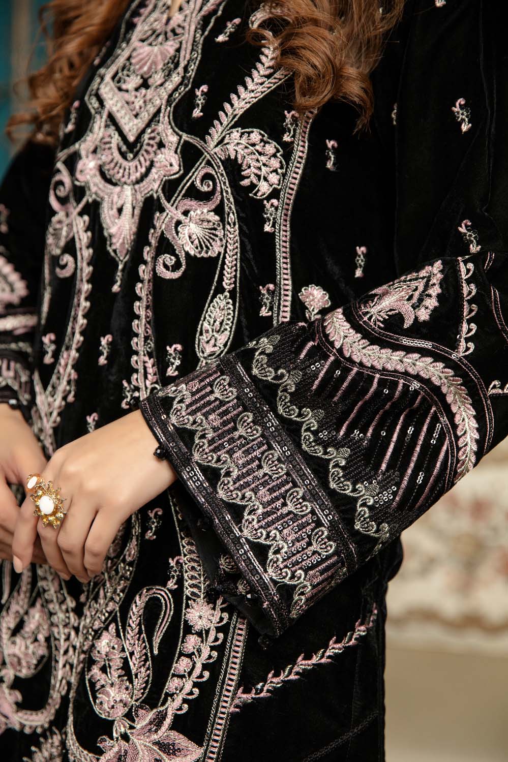 Harvid - Stitched Embroidered Velvet 2PC