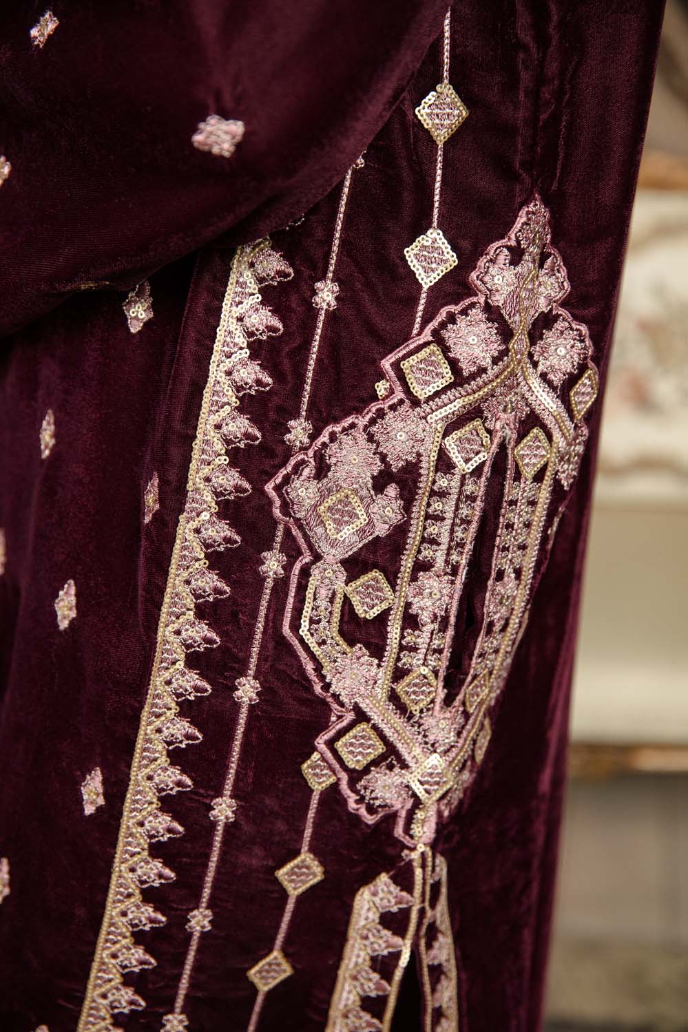 Anemone - Stitched Embroidered Velvet 2PC