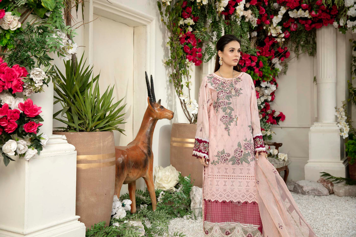 Cameo pink - Schiffli Embroidered Lawn (3PC)