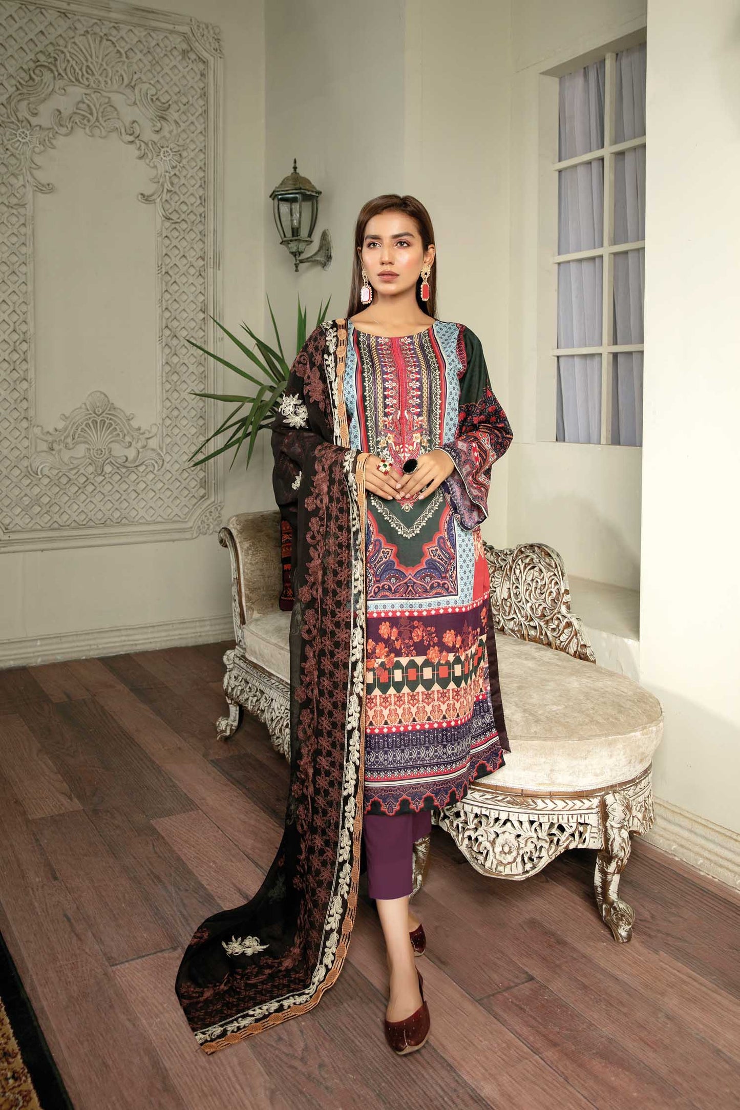 Eye Graze - Digital Printed & Embroidered Lawn 3 piece