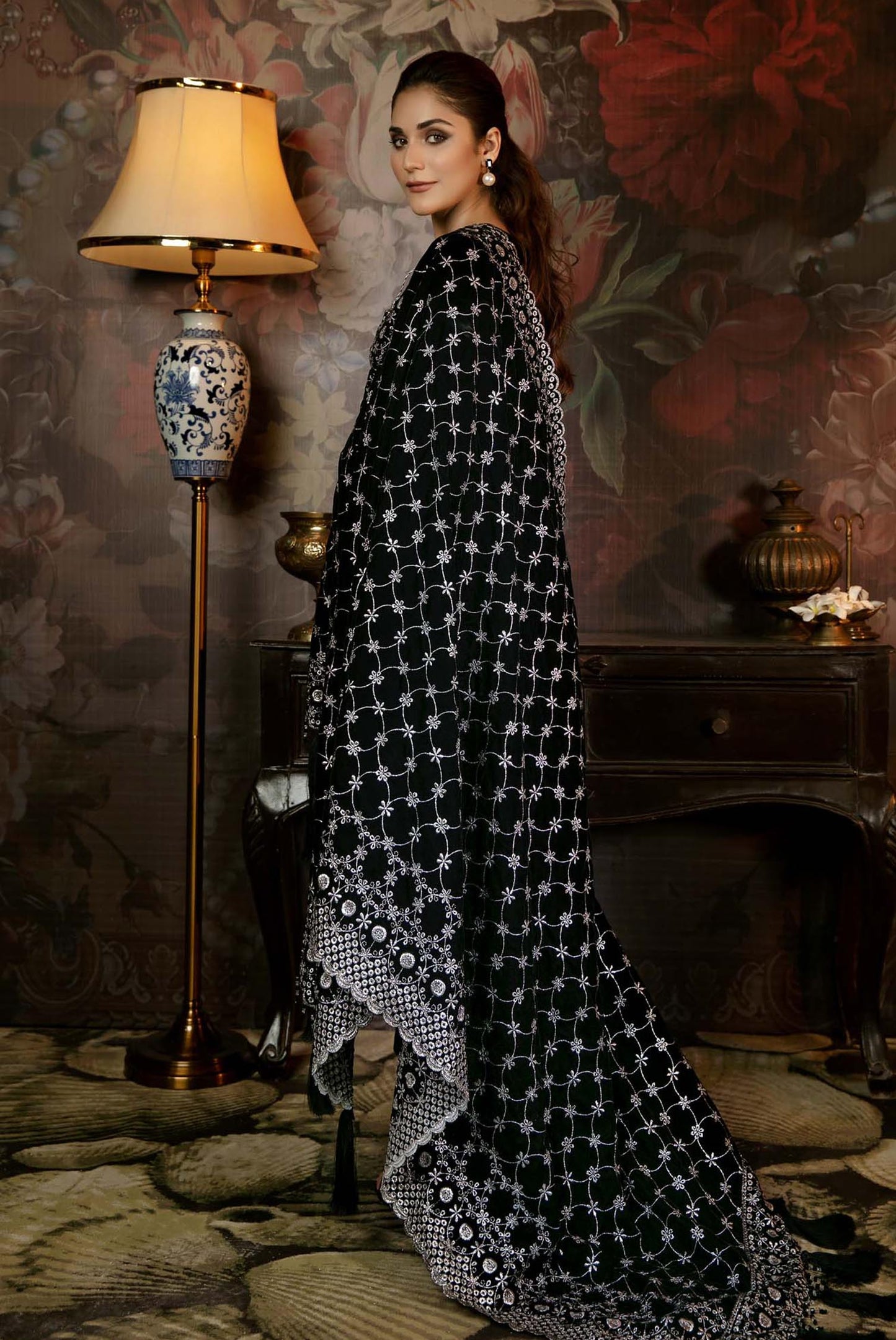 Calla Lily - Embroidered Velvet 3 Piece unstitch