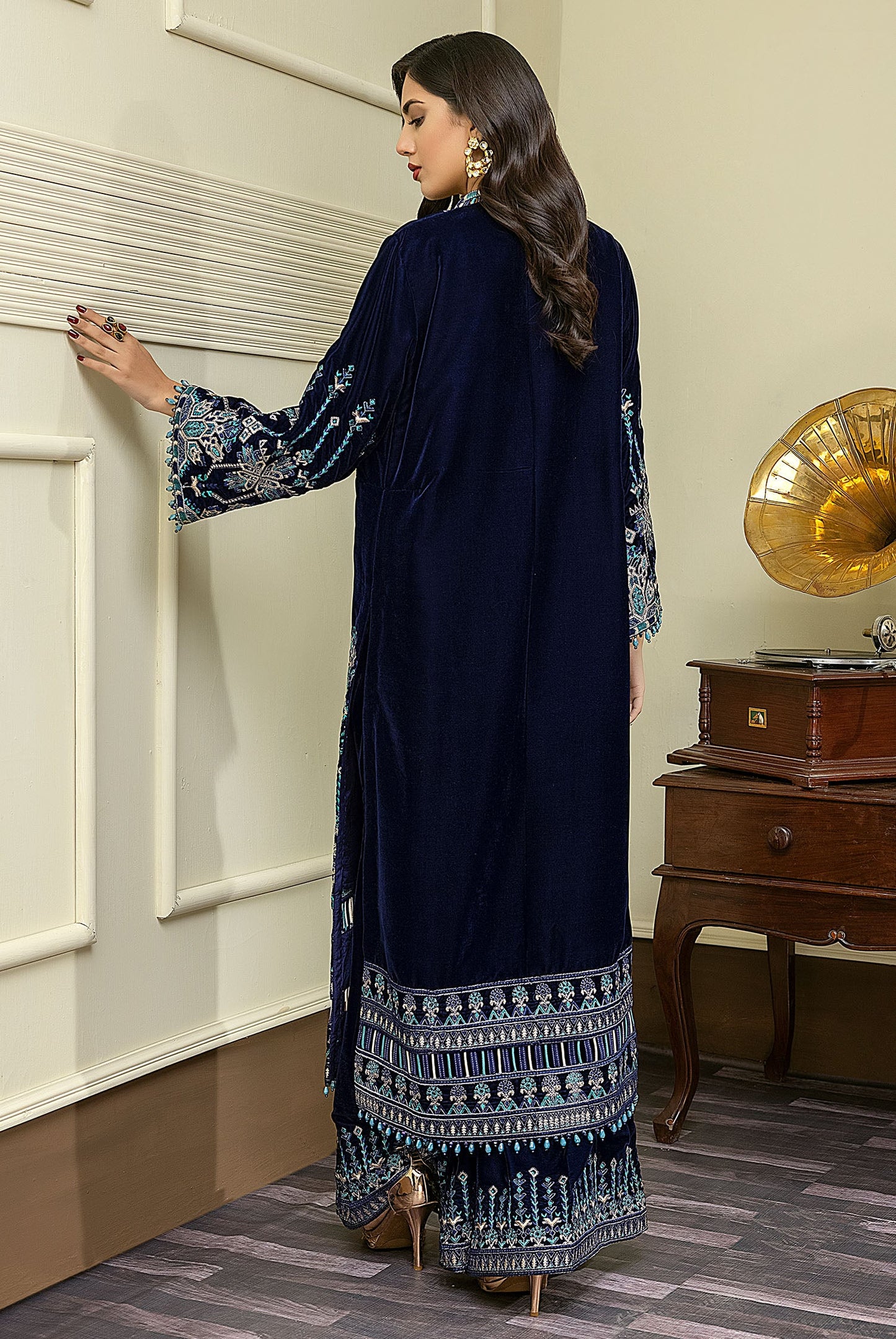 Cushion-B - Embroidered Velvet 3PC